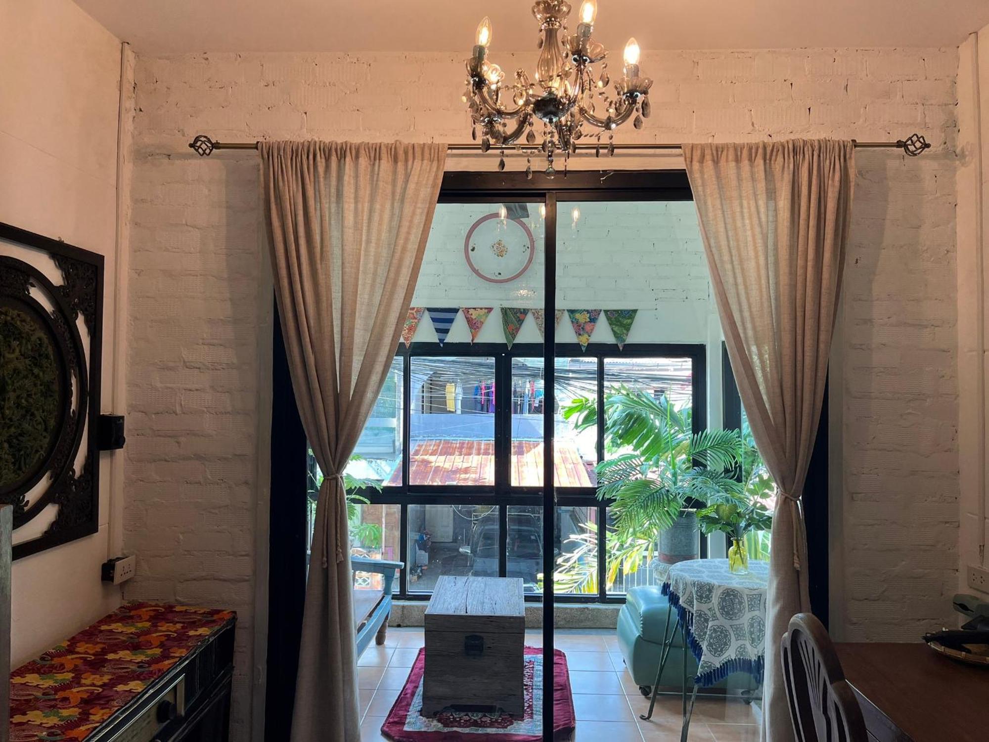 Ferienwohnung Auntie & Niece Phuket Ban Sam Kong Exterior foto
